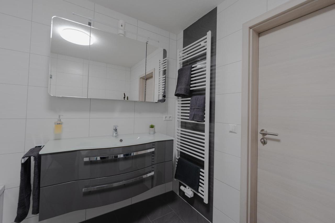 Modern - Ruhige Lage - Zentrumsnah - 2-Zimmer Apartment Horb am Neckar Buitenkant foto