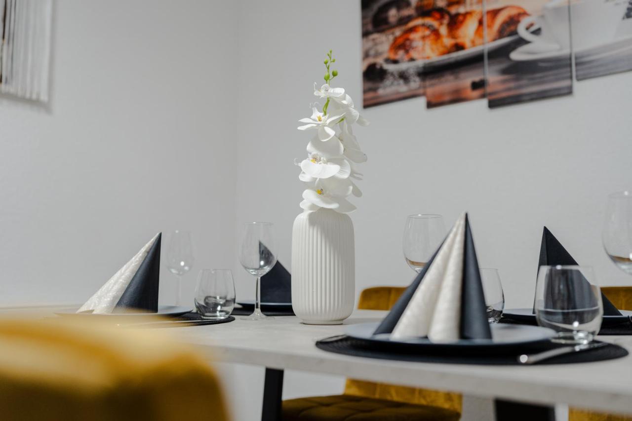 Modern - Ruhige Lage - Zentrumsnah - 2-Zimmer Apartment Horb am Neckar Buitenkant foto